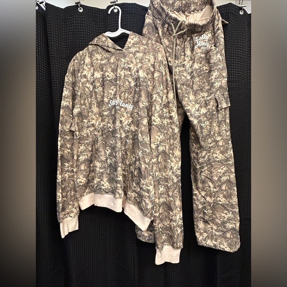 Salty Honey Camouflage Jacket And Cargo Pant